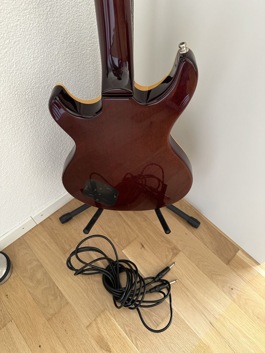 Cort Strumenti musicali: Cort M900 E-Gitarre inkl. Ständer & Kabel – Usato da Aegerten venduto da Bartlii 2
