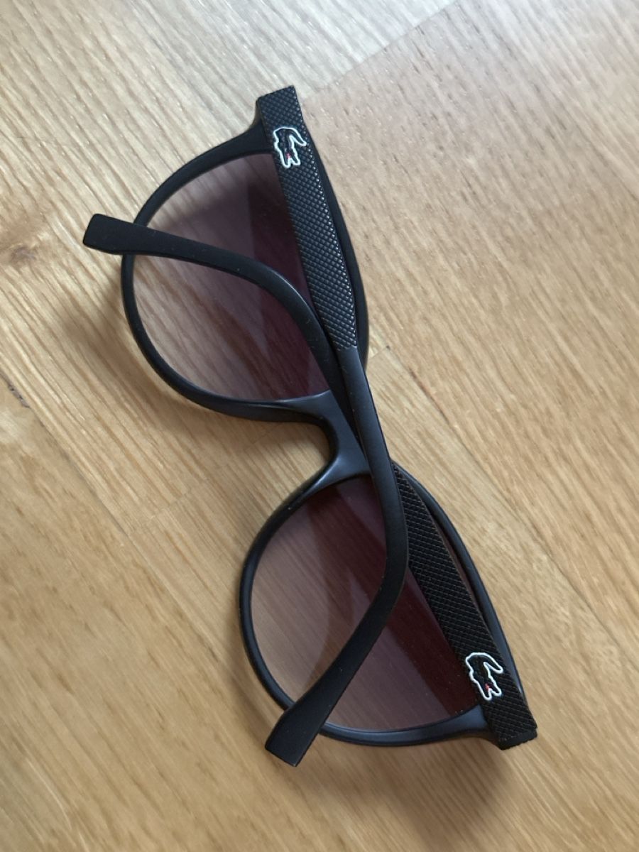 Lacoste Brillen & Gläser: Lacoste Sonnenbrille – Gebraucht aus Romanshorn von si-01 2
