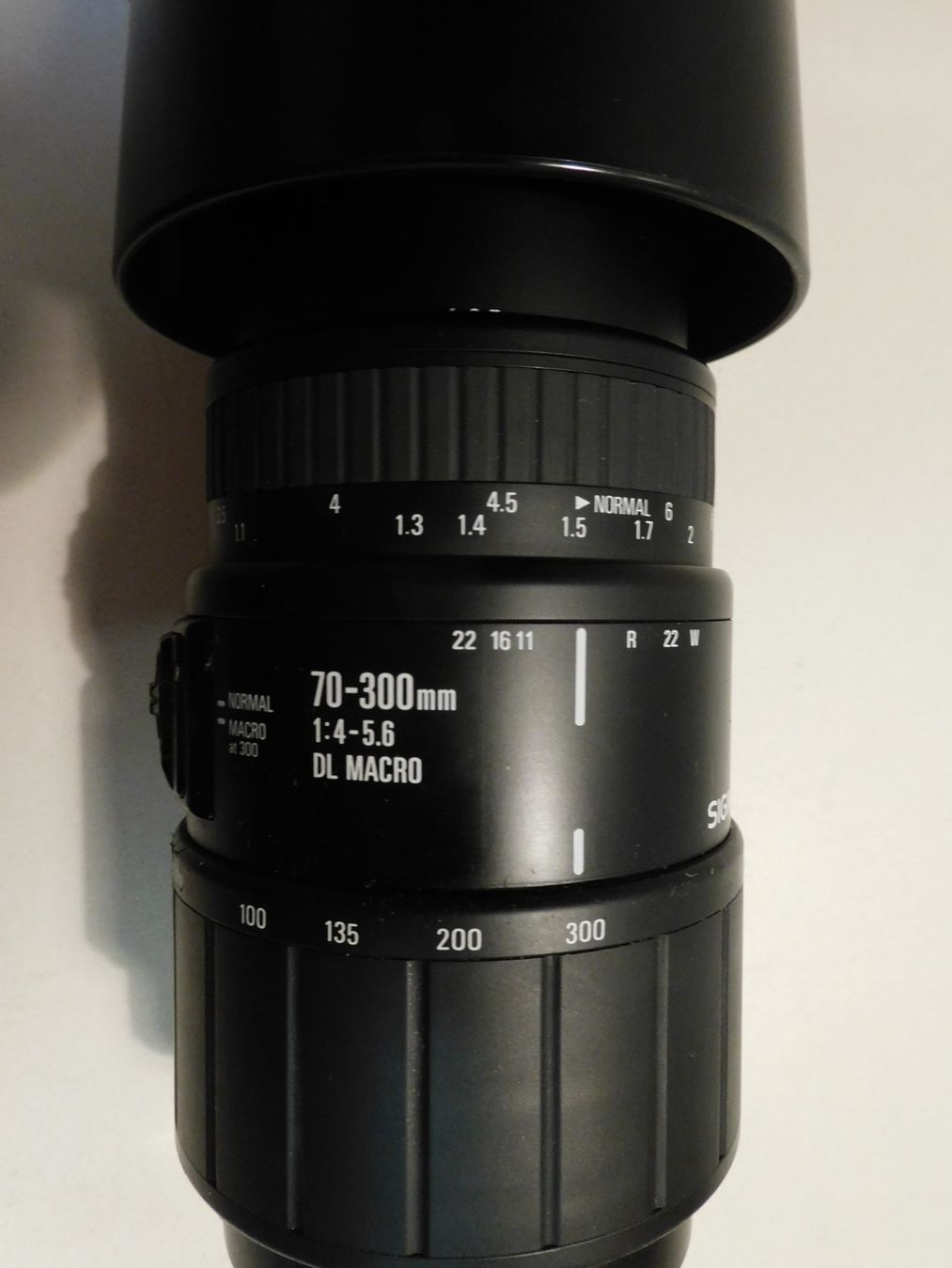 Sigma Obiettivi: Objektiv Sigma 70 - 300 mm DL Macro – Usato da Sursee venduto da 76 5