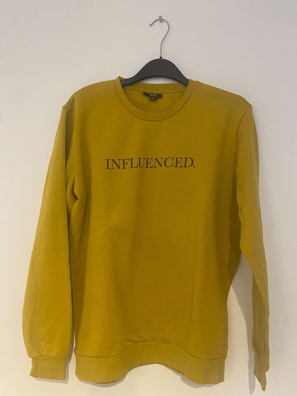 Maglioni & Felpe: Senfgelber Pullover (Grösse L) – Usato da Basel venduto da vul_ws96