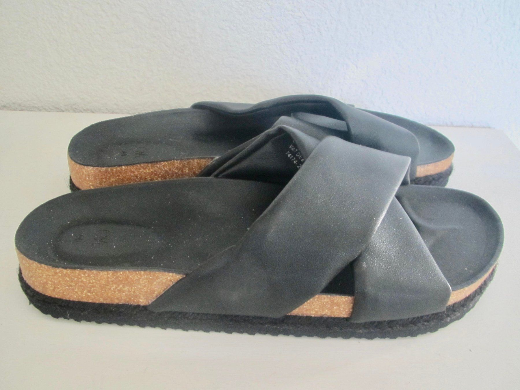 H&M Damenschuhe: SANDALE H & M – Neu (gemäss Beschreibung) aus Murten von Selliot