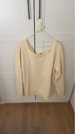 Brandy Melville of shoulder swearer one size (oversized) New