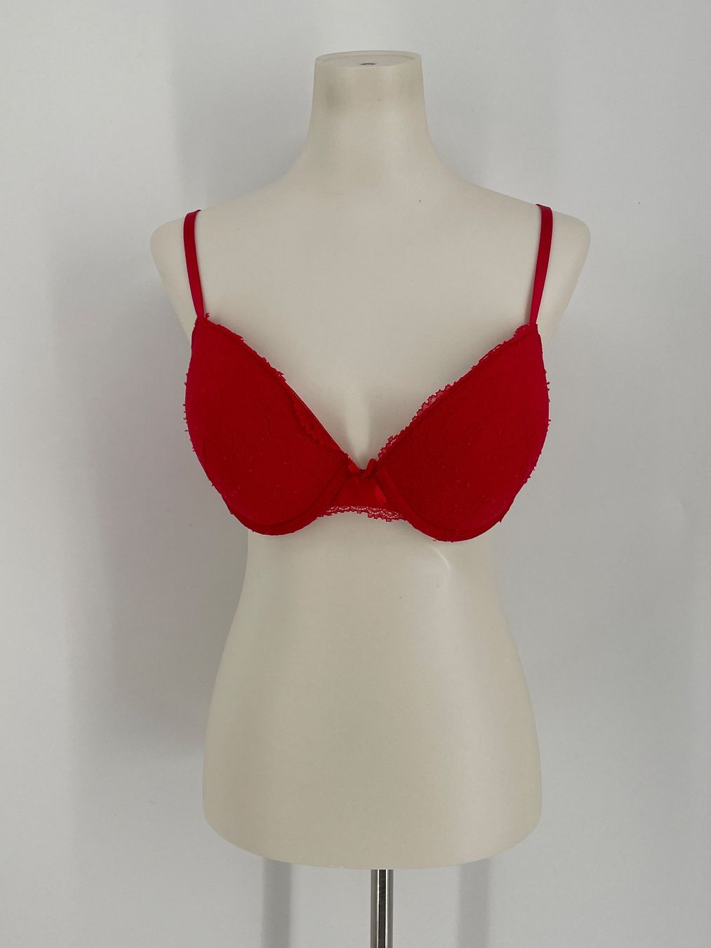 Altra biancheria intima: Roter BH mit Spitze, Gr. 90C Leyla – Usato da Auenstein venduto da moin.
