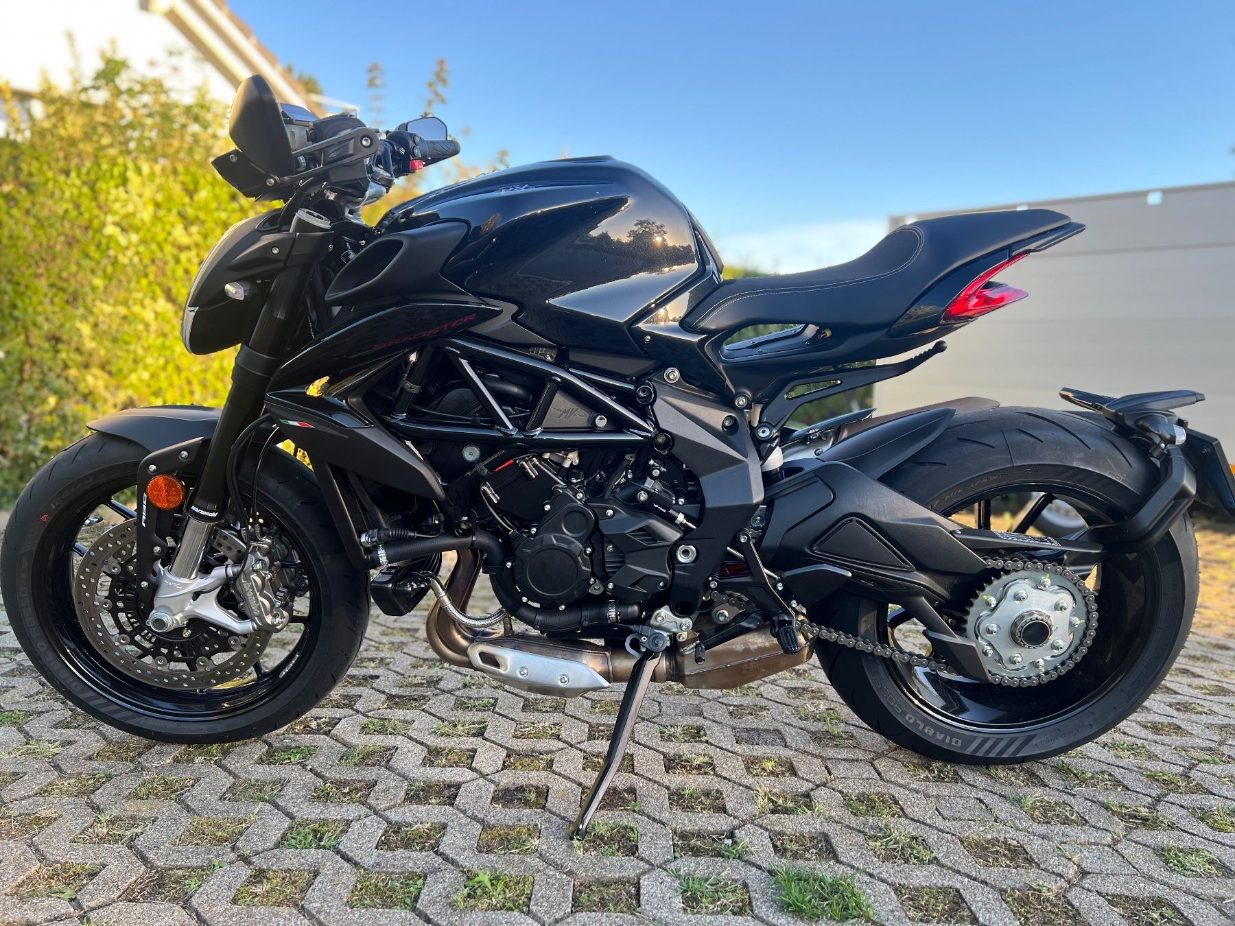 MV Agusta Strada: MV Agusta Dragster 800R – Usato da Unterengstringen venduto da tmantegazzi 1