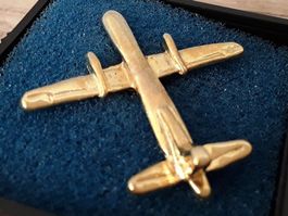 Pin __ Crossair __ Saab 2000 Concordino __ in originaler Box