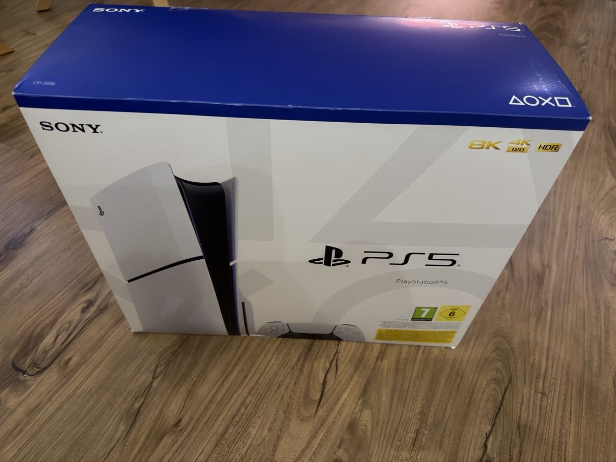 Sony Consoles: Sony Playstation 5 Slim Disc Edition inkl. 2 Controller – Neuf (Voir description) à Oftringen par HaMi91 3