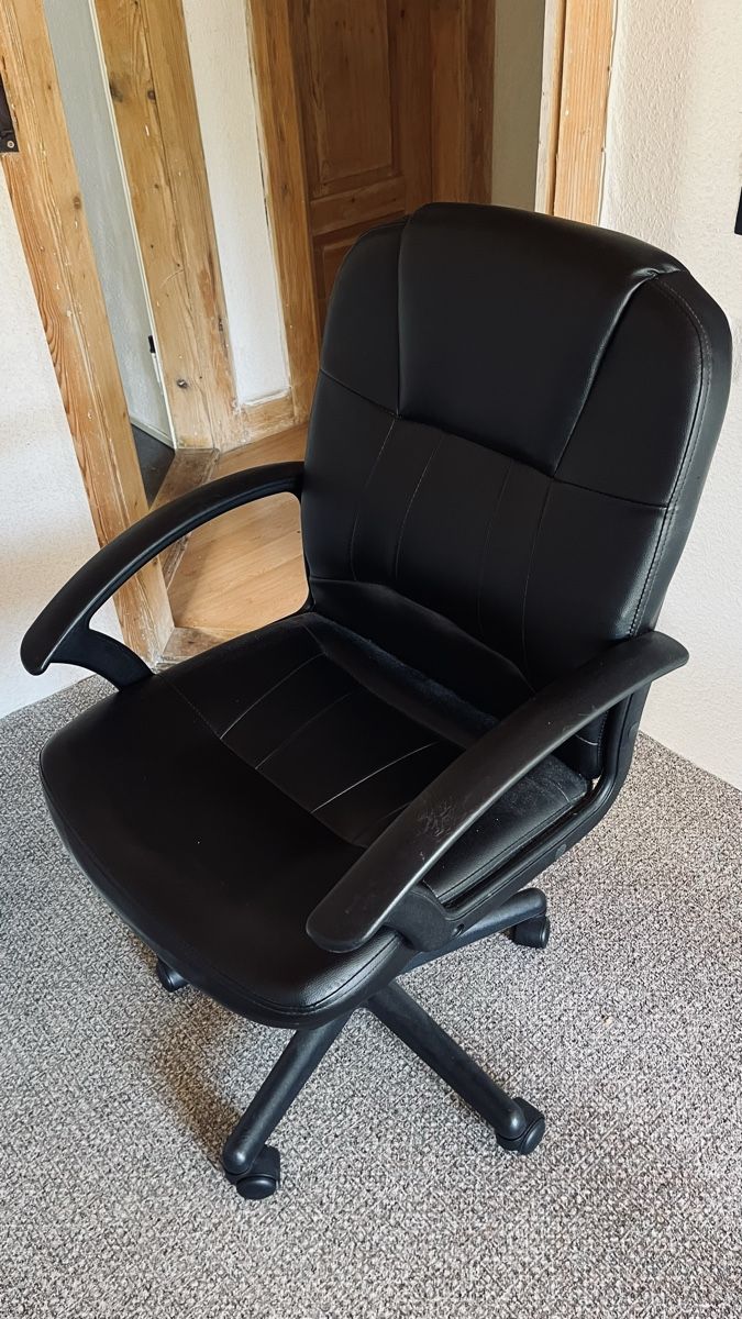 Chaises: Bürostuhl – D'occasion à Aadorf par bobby_b