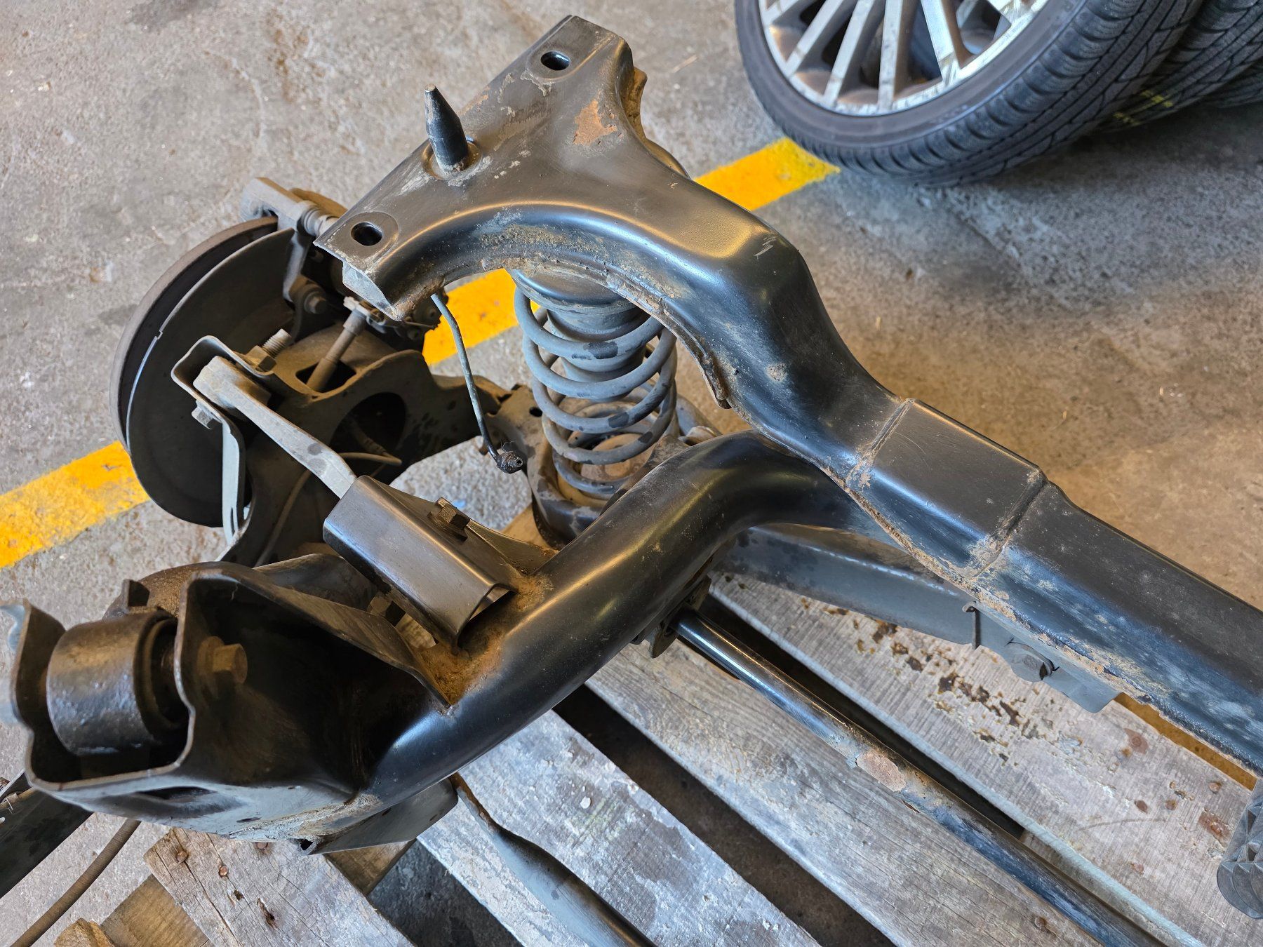 Ford Alle Autoersatzteile: Hinterachse Ford Mondeo – Gebraucht aus Arbon von Marlyse2 3