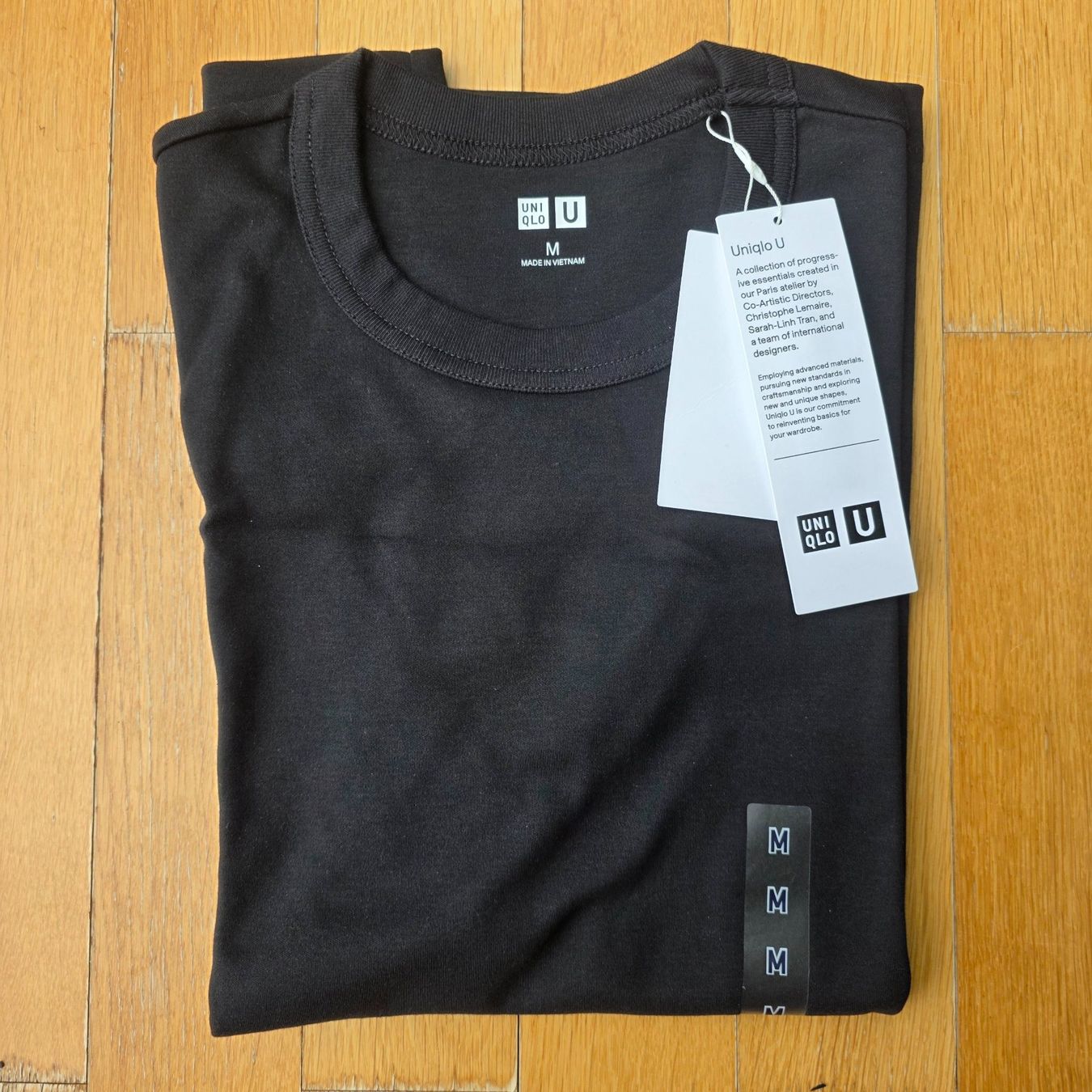 Uniqlo T-shirts: UNIQLO Crew Neck T-Shirt – Neuf (Voir description) à Zürich par cha_gg8d
