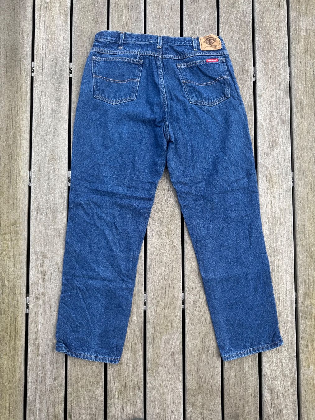 Dickies Pantaloni: Dickies pants – Usato da La Chaux-de-Fonds venduto da slishwardrobe