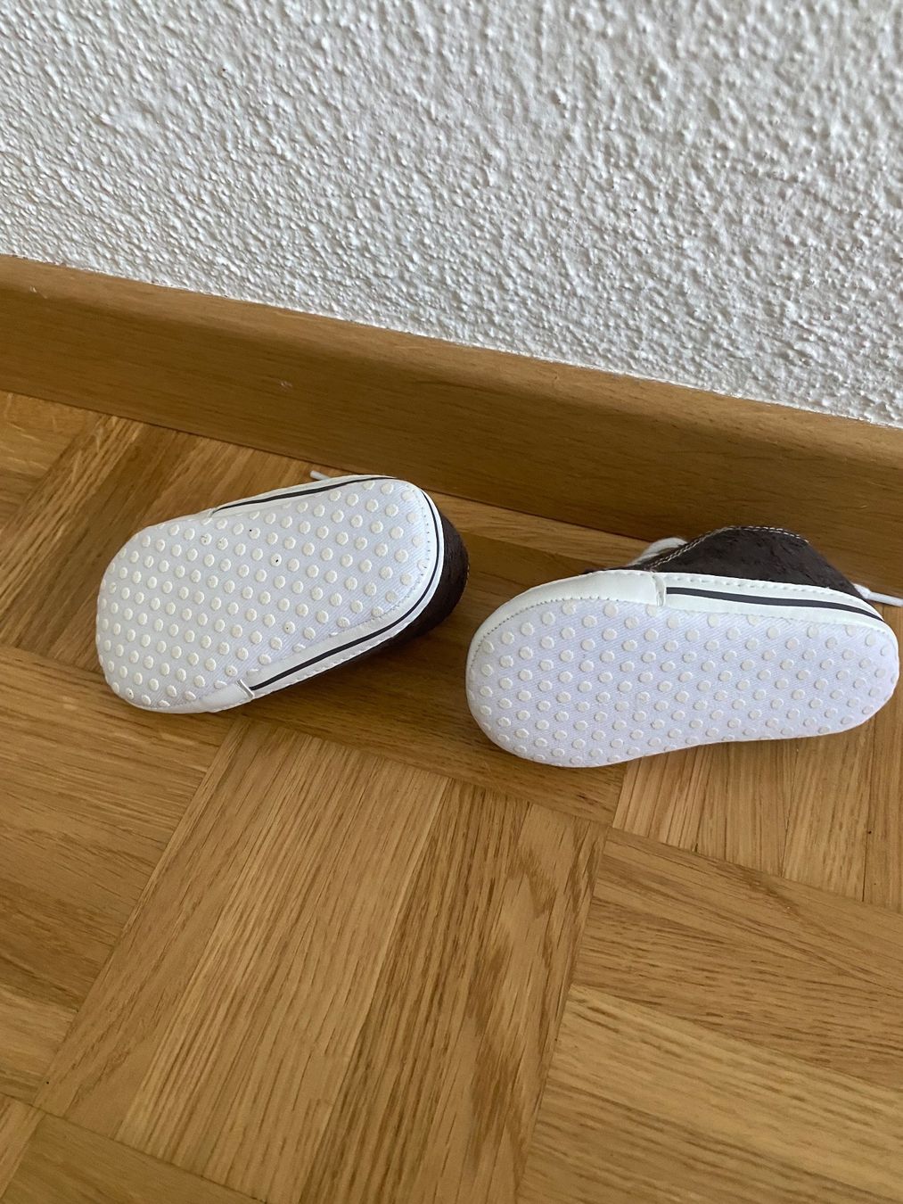 Schuhe für Jungen: Kinder Schuhe Grösse 6-12 Monate – Gebraucht aus Zürich von MaSte 3