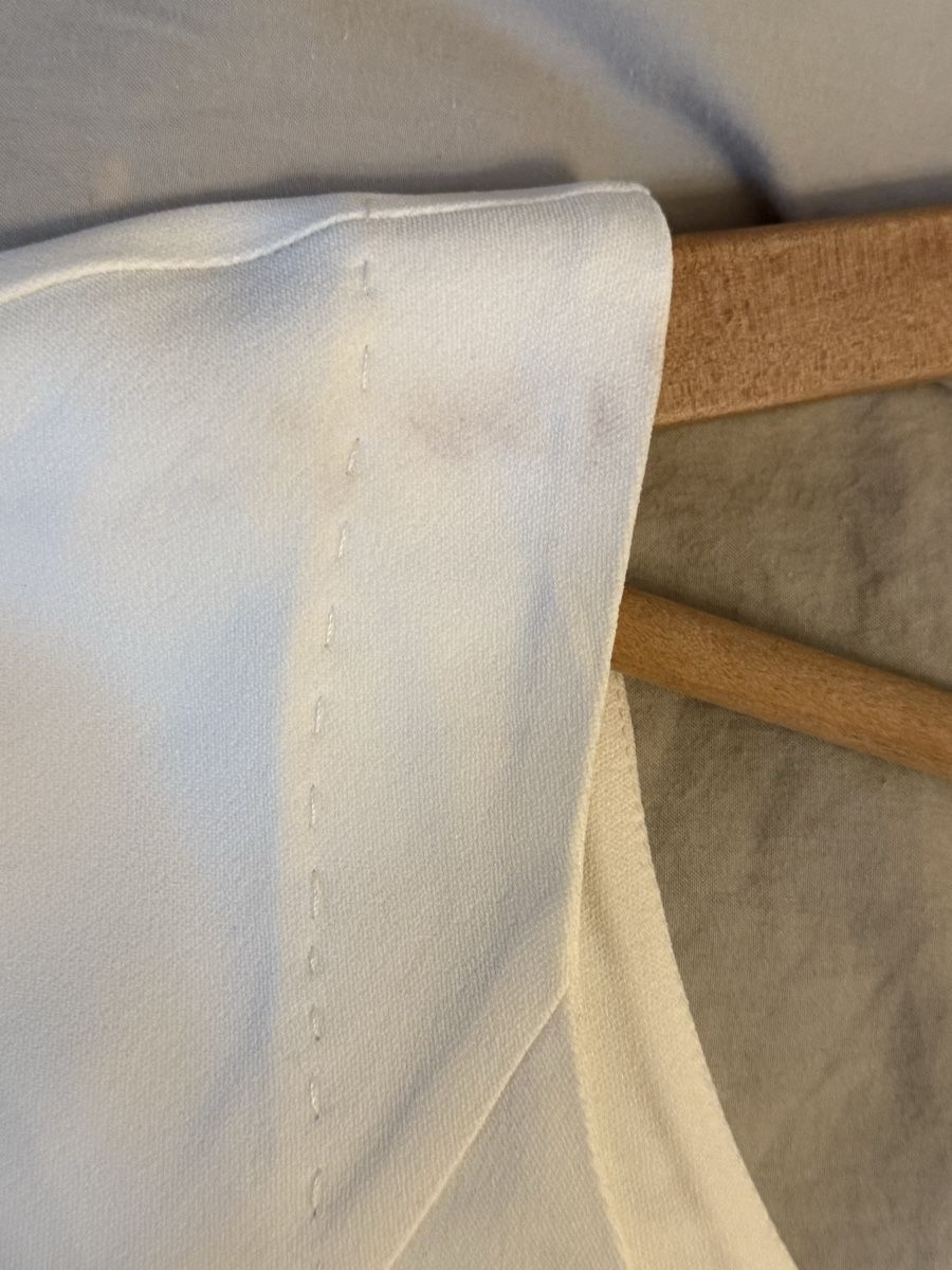 La Perla Vestiti: White Knee Length Dress – Usato da Genève venduto da din_8xv2 5