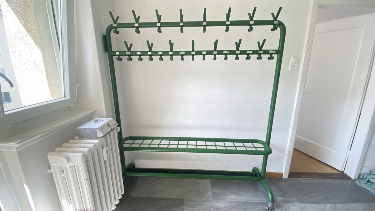 Porte manteau: Grosse Garderobe – D'occasion à Bern par Liviaamiet
