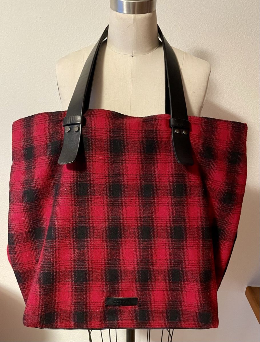 Esprit Borse da donna: Esprit Shopper, Karo rot-schwarz mit gewebtem Blumenmuster – Nuovo (secondo la descrizione) da Zürich venduto da Popcorn-Vintage 2