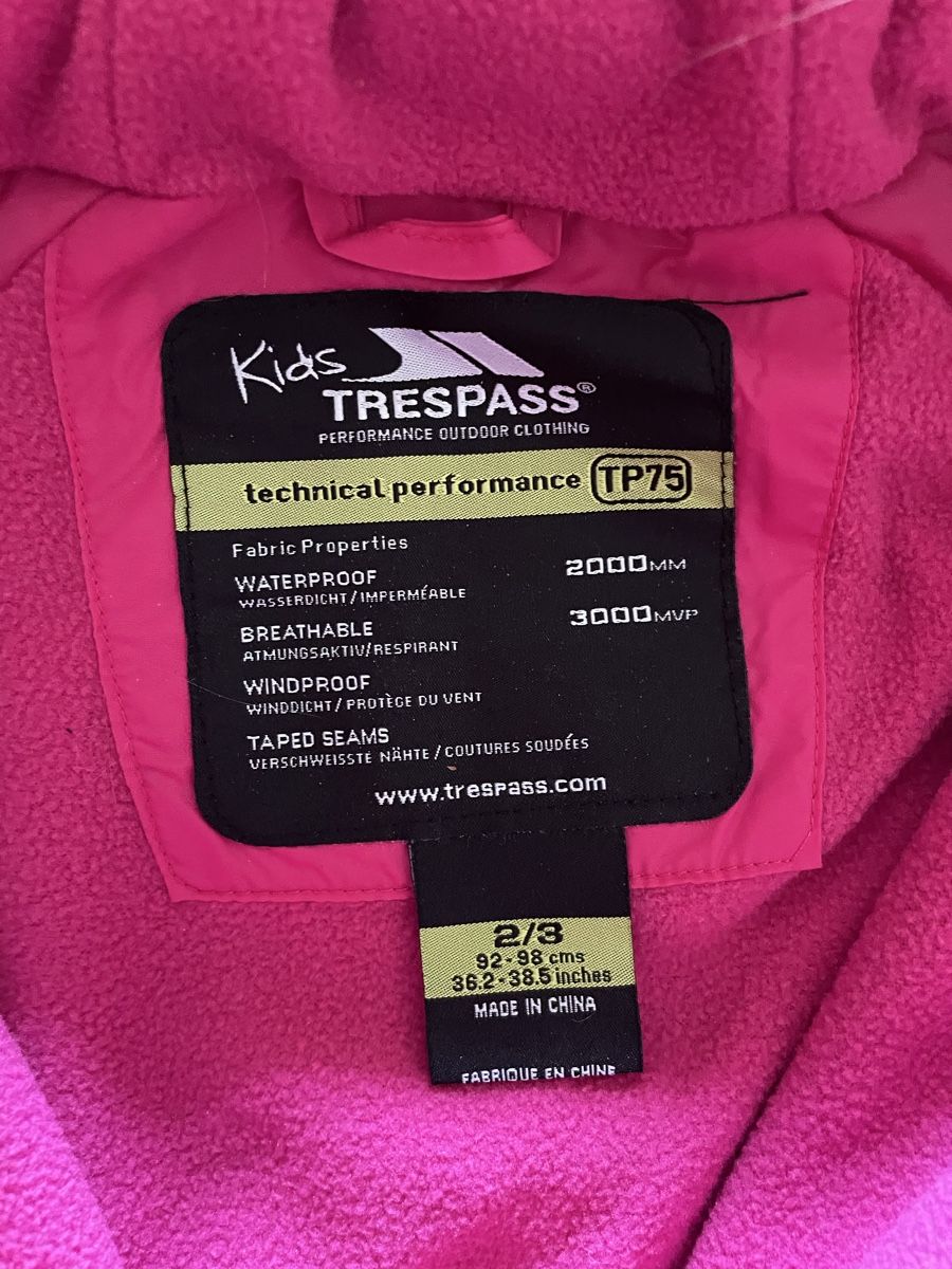 Tute: Mädchen Overall Pink Grösse 92/98 – Usato da Zermatt venduto da mar_f9v6 1