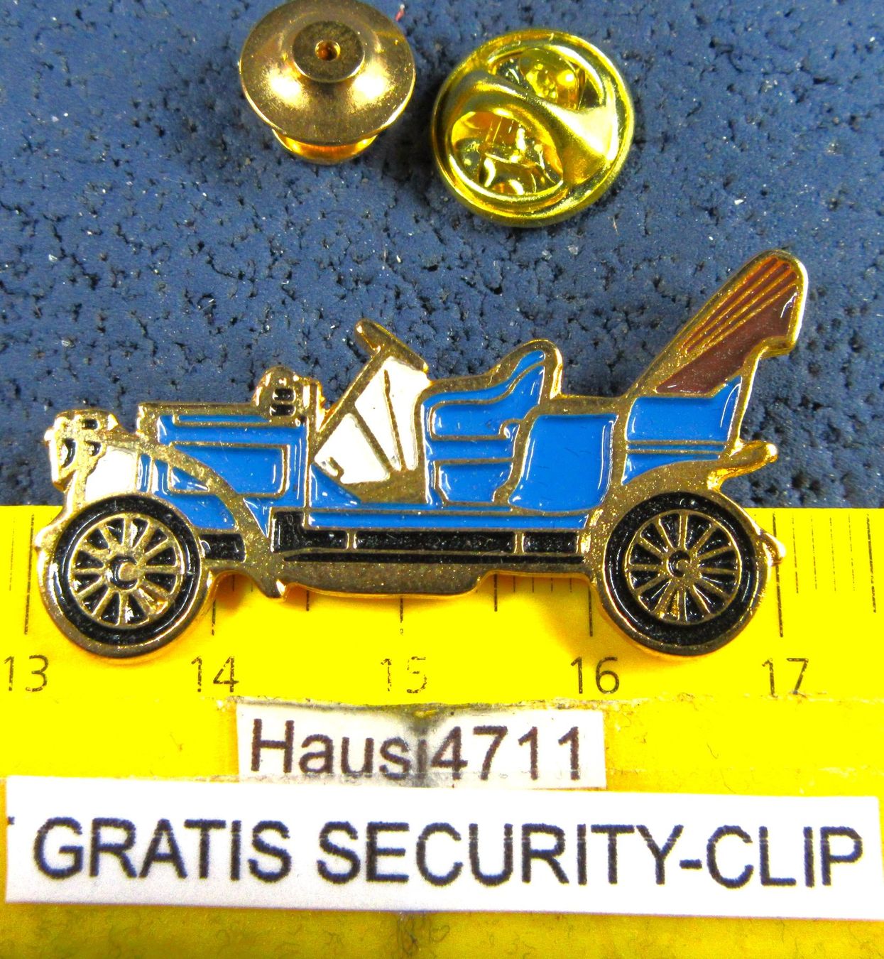 Plaketten & Abzeichen: OLDTIMER AUTO PIN CABRIO AUTO PIN GEPRÄGT GOLDIG – Gebraucht aus Ettingen von Hausi4711