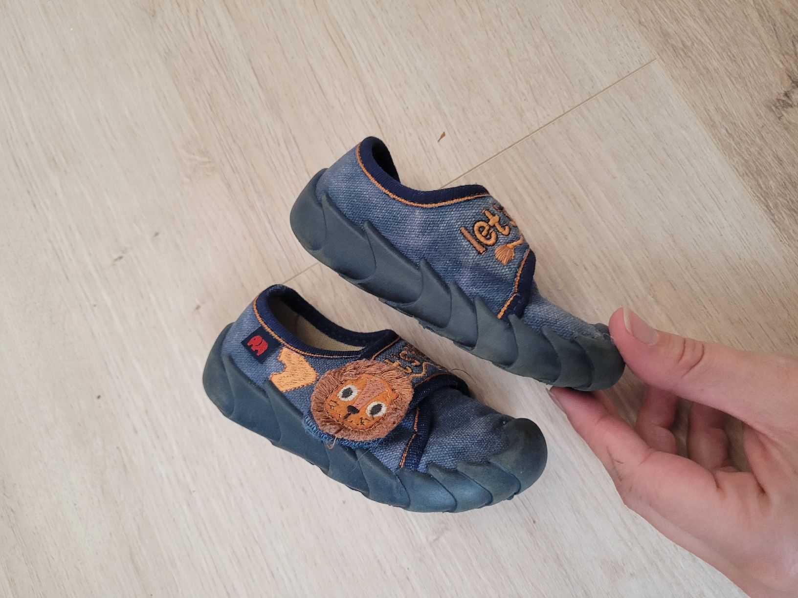 Elefanten Scarpe per ragazzi: süsse elefanten Finken Gr.21 – Usato da Lupsingen venduto da sta_wgg5 2
