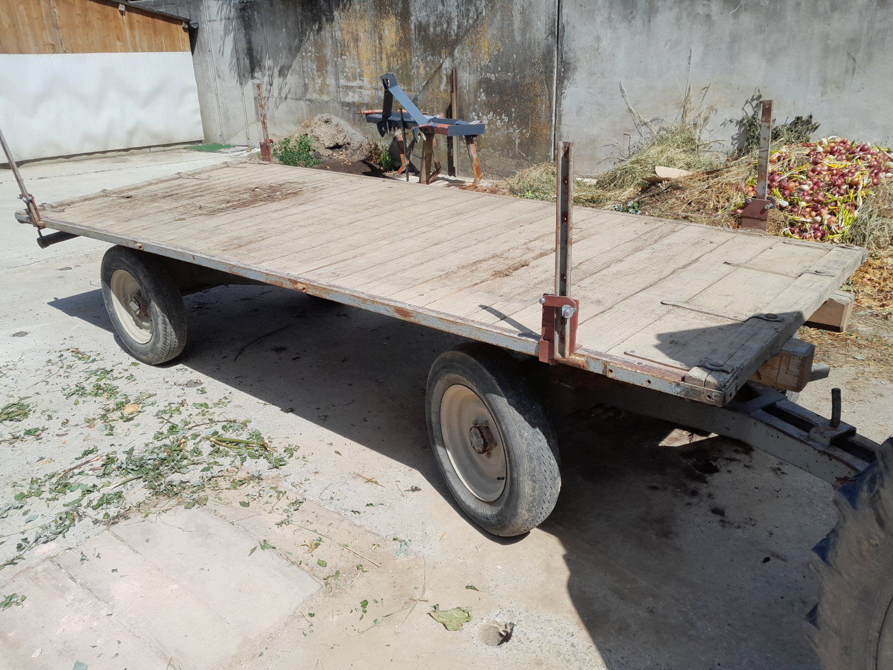 Rimorchi: Holzwagen / Pneuwagen – Usato da Utzenstorf venduto da Schleimi007