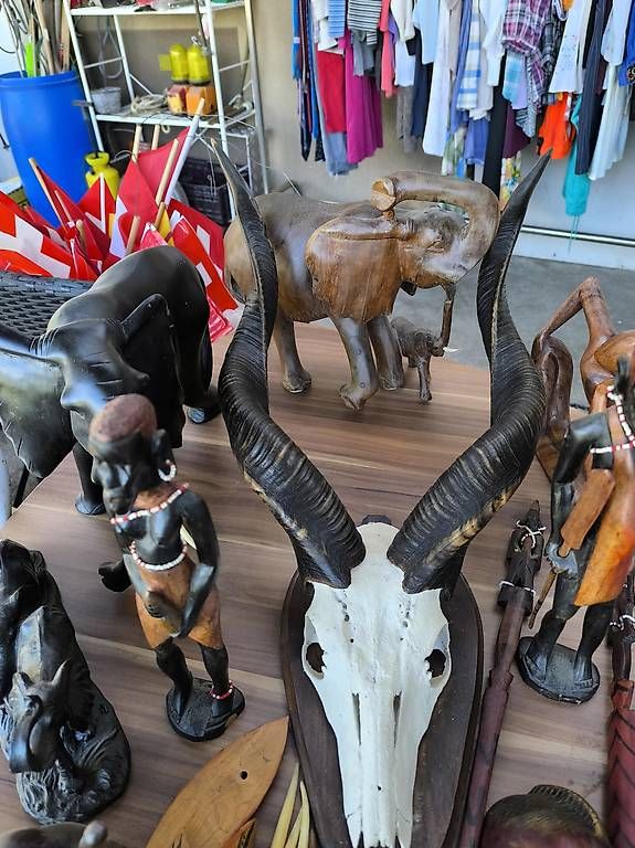Sculture & Statue: Afrikanische Figuren  – Usato da Walliswil-Nbipp venduto da australien2007 1