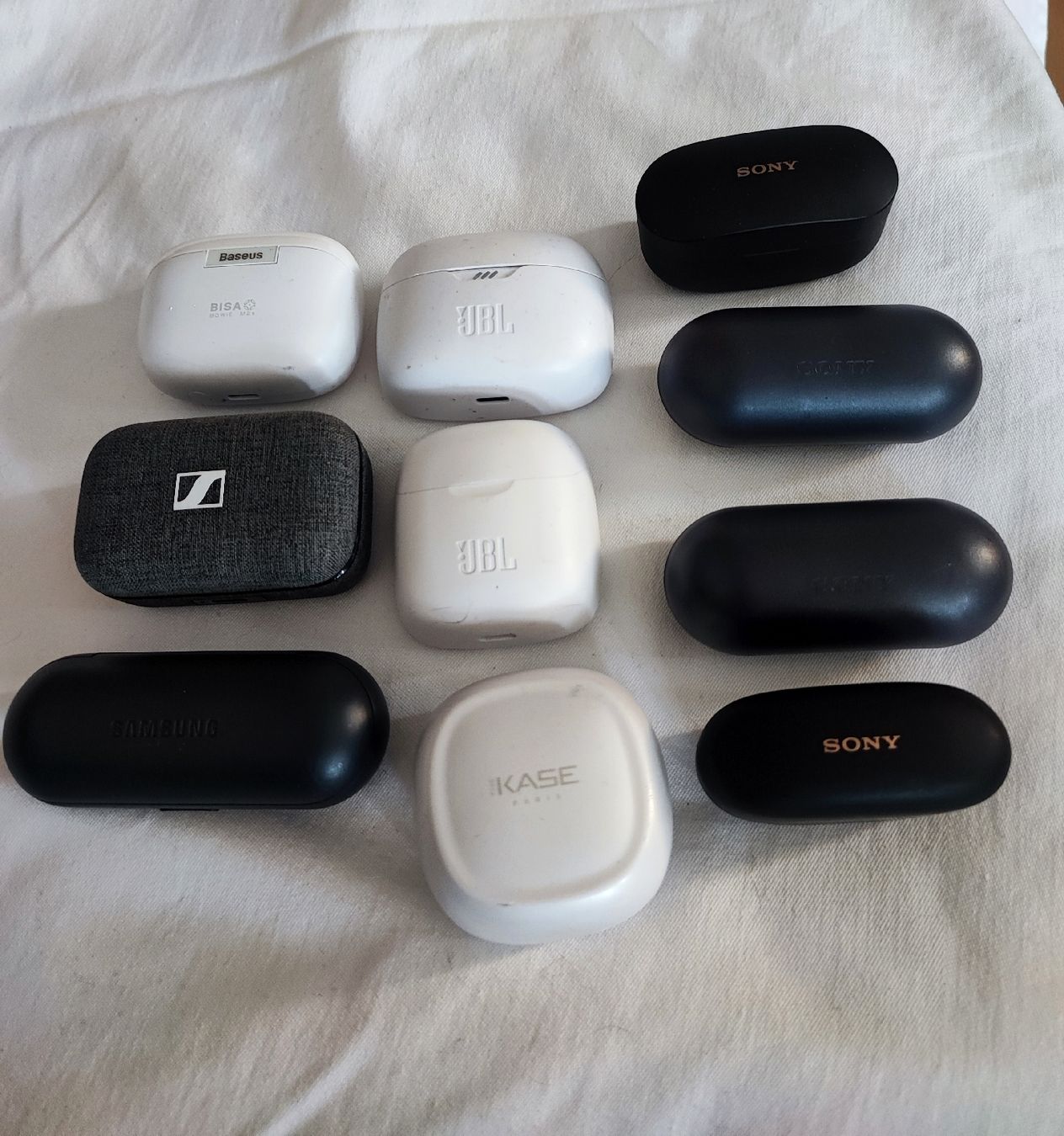Kopfhörer: 10stk Bluetooth Kopfhörer ( Defekt) – Defekt aus Zollikofen von zar_j67f 1