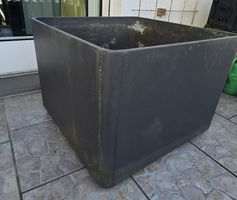 Grosser, quadratischer Eternitkübel, 60 cm, ungereinigt