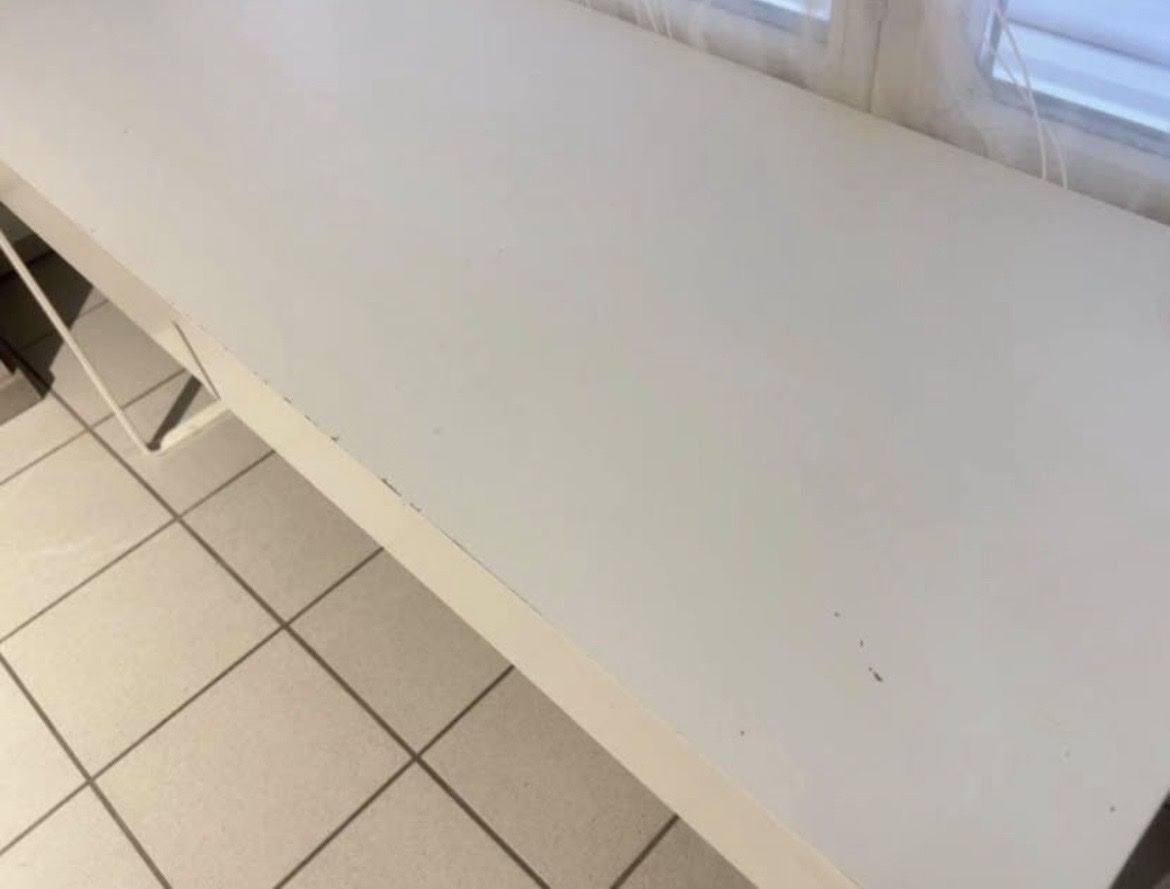 Bureaux: Schreibtisch – D'occasion à Solothurn par sl_27 2