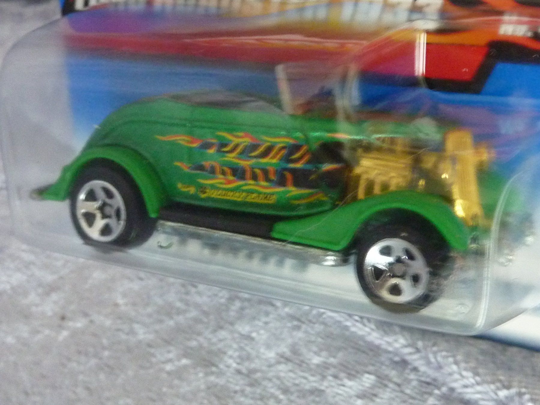 Hot Wheels Modellini d'auto: Ford Hot Rod 1933  1:64 – Nuovo e nell'imballaggio originale da Dürrenäsch venduto da modellautos4you 2