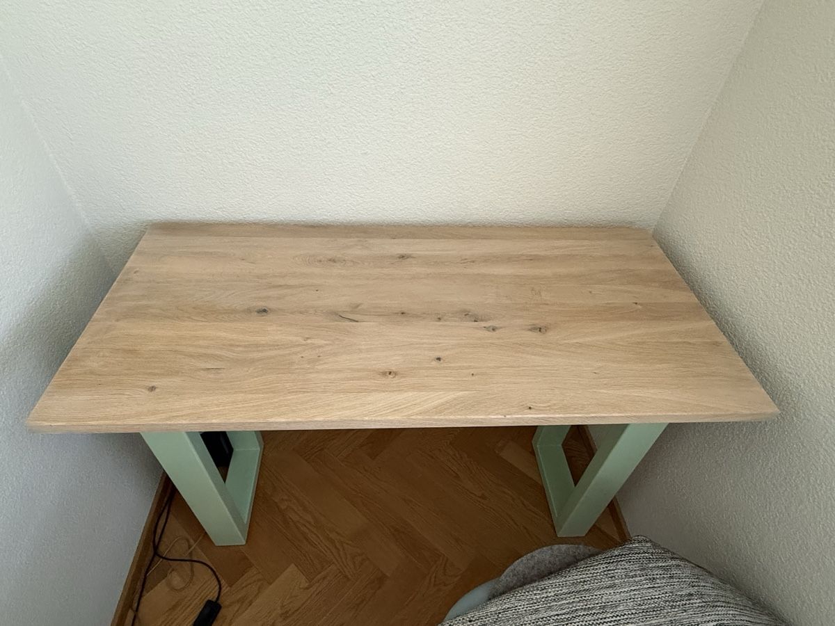 Scrivanie: Kleiner Schreibtisch – Usato da Ostermundigen venduto da Schneehaesli08