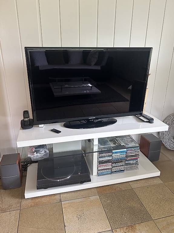Samsung Televisori: Samsung 40 Zoll Fernseher – Usato da Bachs venduto da jok_8p6r