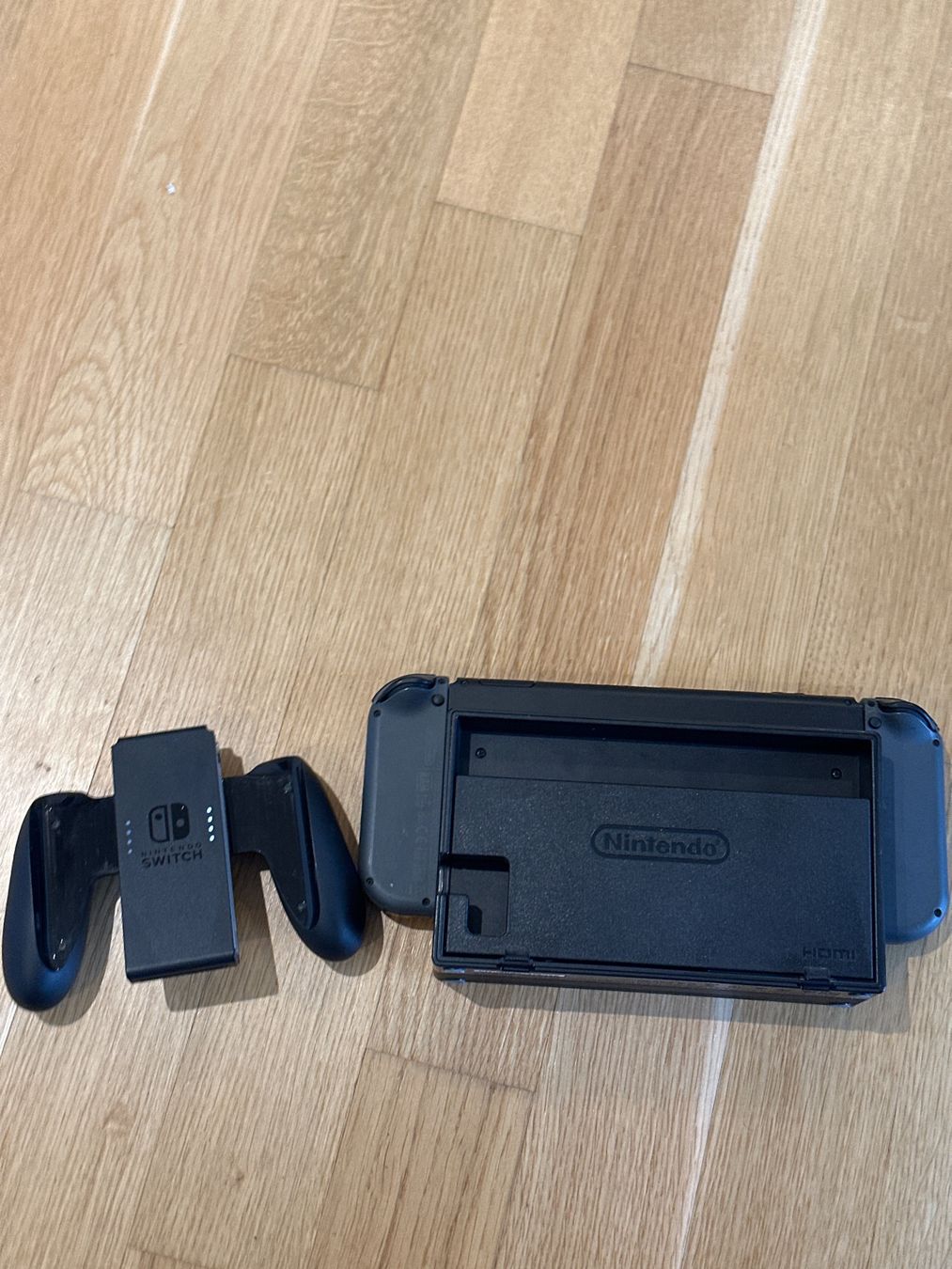 Nintendo Konsolen: Nintendo Switch 1 Super Smash Bros. Edition + Pro Controller – Neu (gemäss Beschreibung) aus Aarburg von jenny072 5