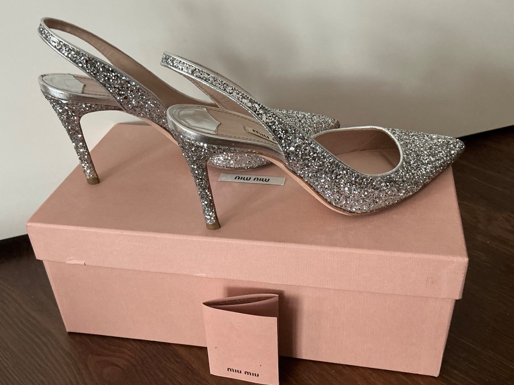 Miu Miu Scarpe da donna: MIU MIU  glitter pumps 38 – Nuovo (secondo la descrizione) da Basel venduto da 18Inspiration 1