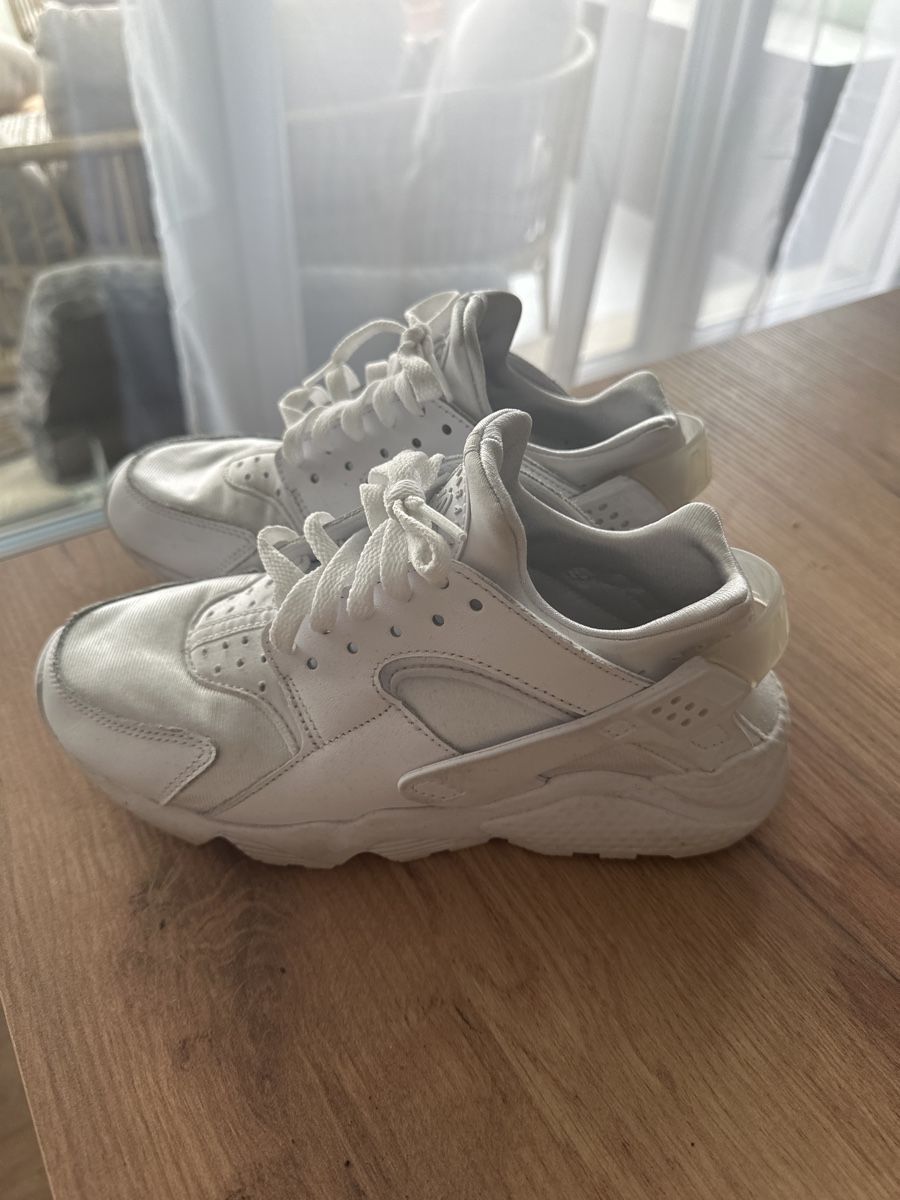 Scarpe da uomo: Nike Huarache 38.5 – Usato da Marthalen venduto da sab_sfv8 2
