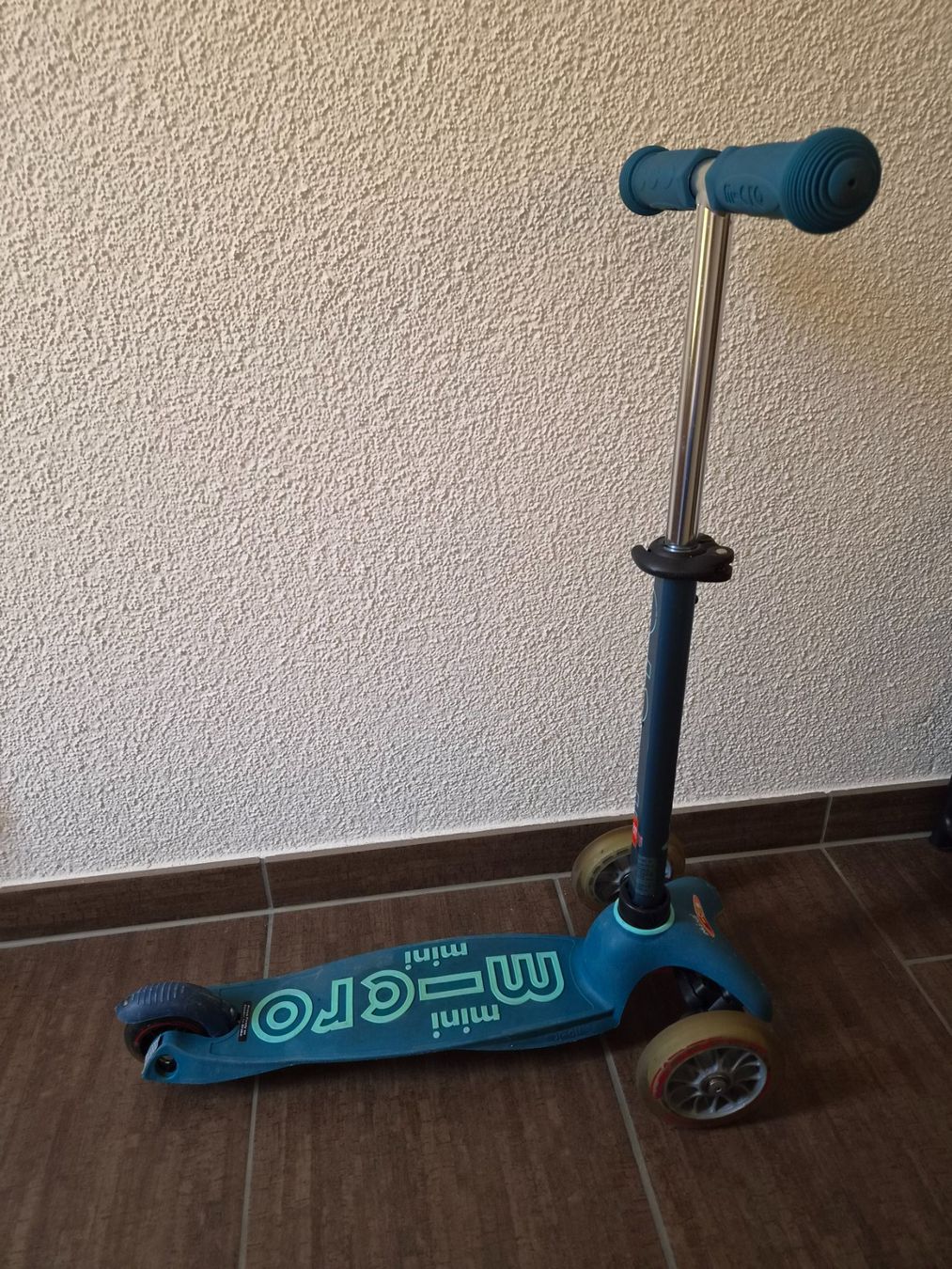 Micro Kickboard: Mini Micro Tretroller, super für den Sommer! – Gebraucht aus Ibach von urs_sl5h 1