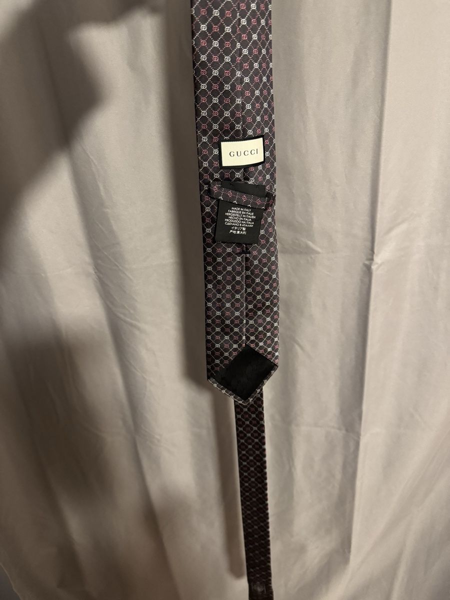 Gucci Cravatte: Gucci tie Krawatte  – Usato da St. Gallen venduto da wuj_8mpk 1
