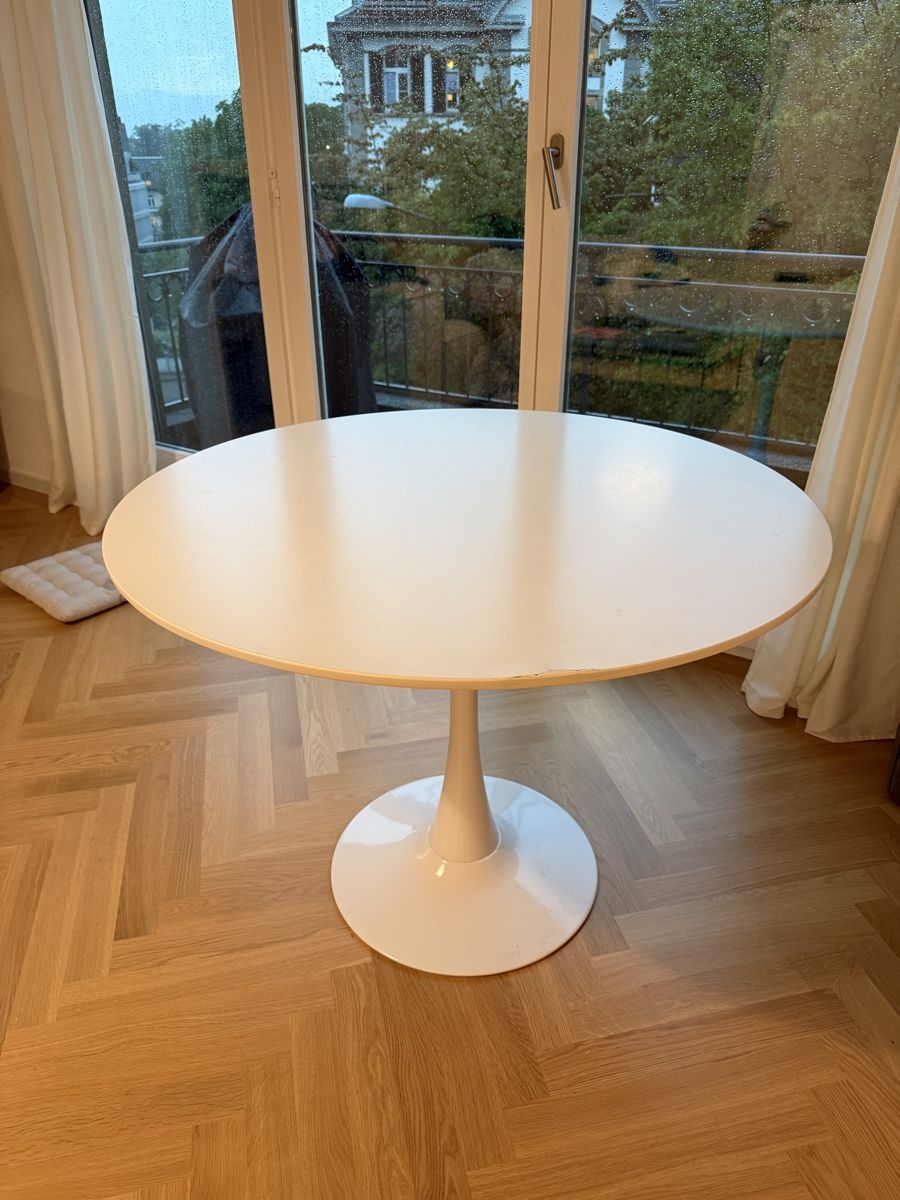 Tische: Tisch weiß – Gebraucht aus Zürich von mag_crp7