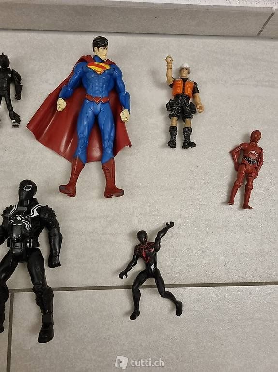 Statuette: Action- Superhelden Figuren – Usato da Niederwil SG venduto da Excentia 1
