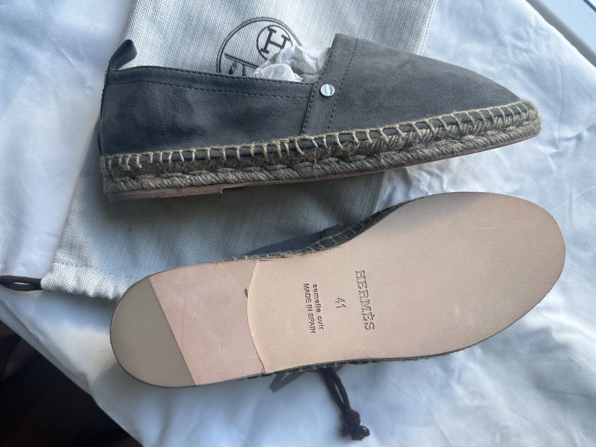 Hermès Scarpe da donna: New grey espadrilles Hermes - size 41 – Nuovo (secondo la descrizione) da Langnau am Albis venduto da bar_ml6k 1