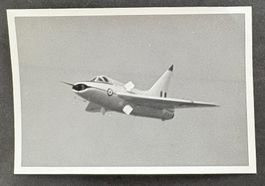 ALTES ARMEE FLUGZEUG