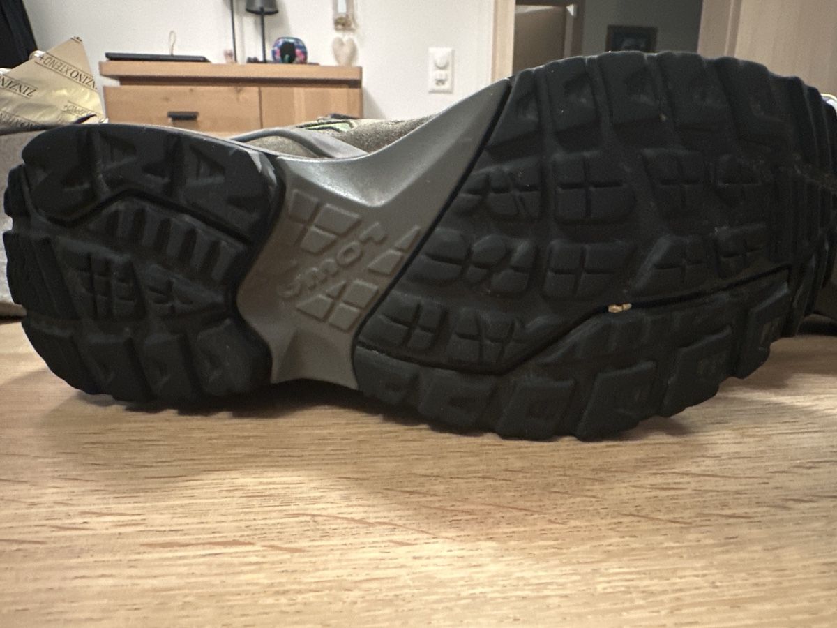Lowa Scarpe da uomo: Wanderschuhe Lowa Gore-Tex  – Usato da Walperswil venduto da Debjj 3