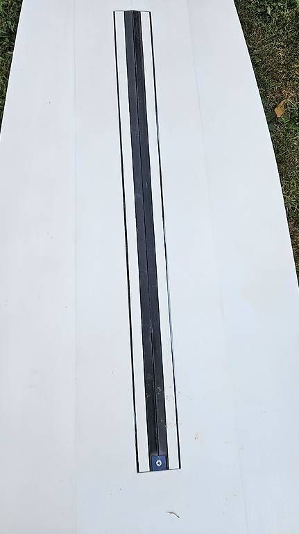 Mistral Surfboards & Schwimmbrette: V: mistral equipe lcs windsurfboard – Gebraucht aus Buchs AG von BDK3 3