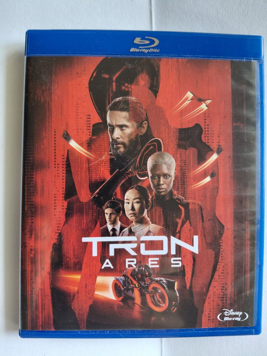 Tutti i DVDs: TRON ARES – Usato da Denges venduto da Hellboy10