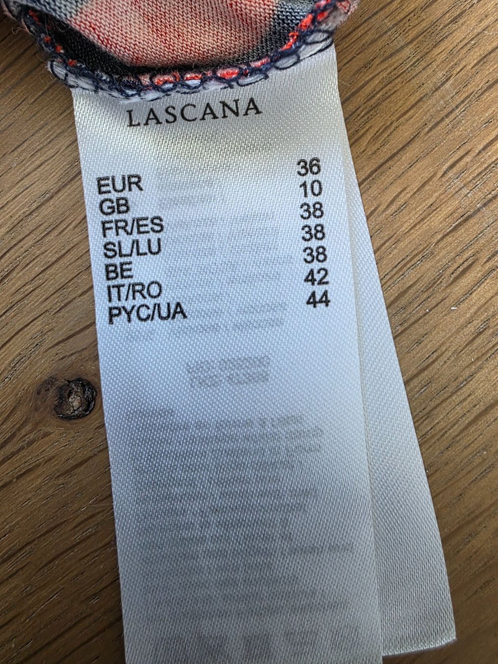 Lascana Vestiti: Strandkleid – Usato da Altstätten SG venduto da Calendula-7 7