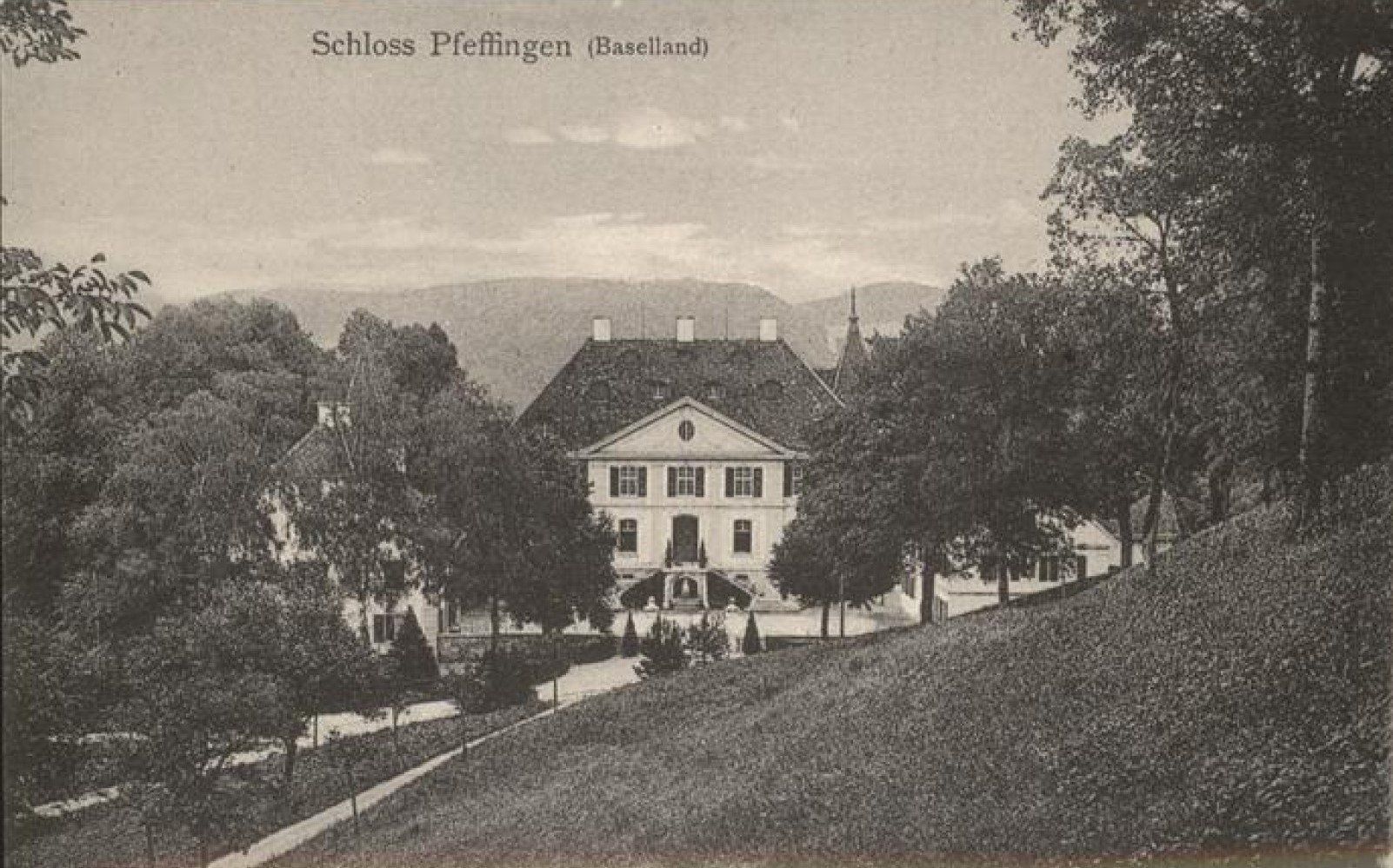 Cartoline postali: Pfeffingen BL Schloss Pfeffingen  , ca.1930 – Usato da Solothurn venduto da Bepposol