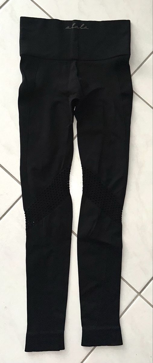 Leggings: ALALA LEGGINS GR. S – Gebraucht aus Unteraegeri von MH203 6