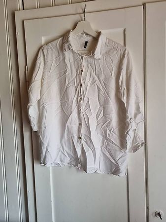 Weisse Bluse
