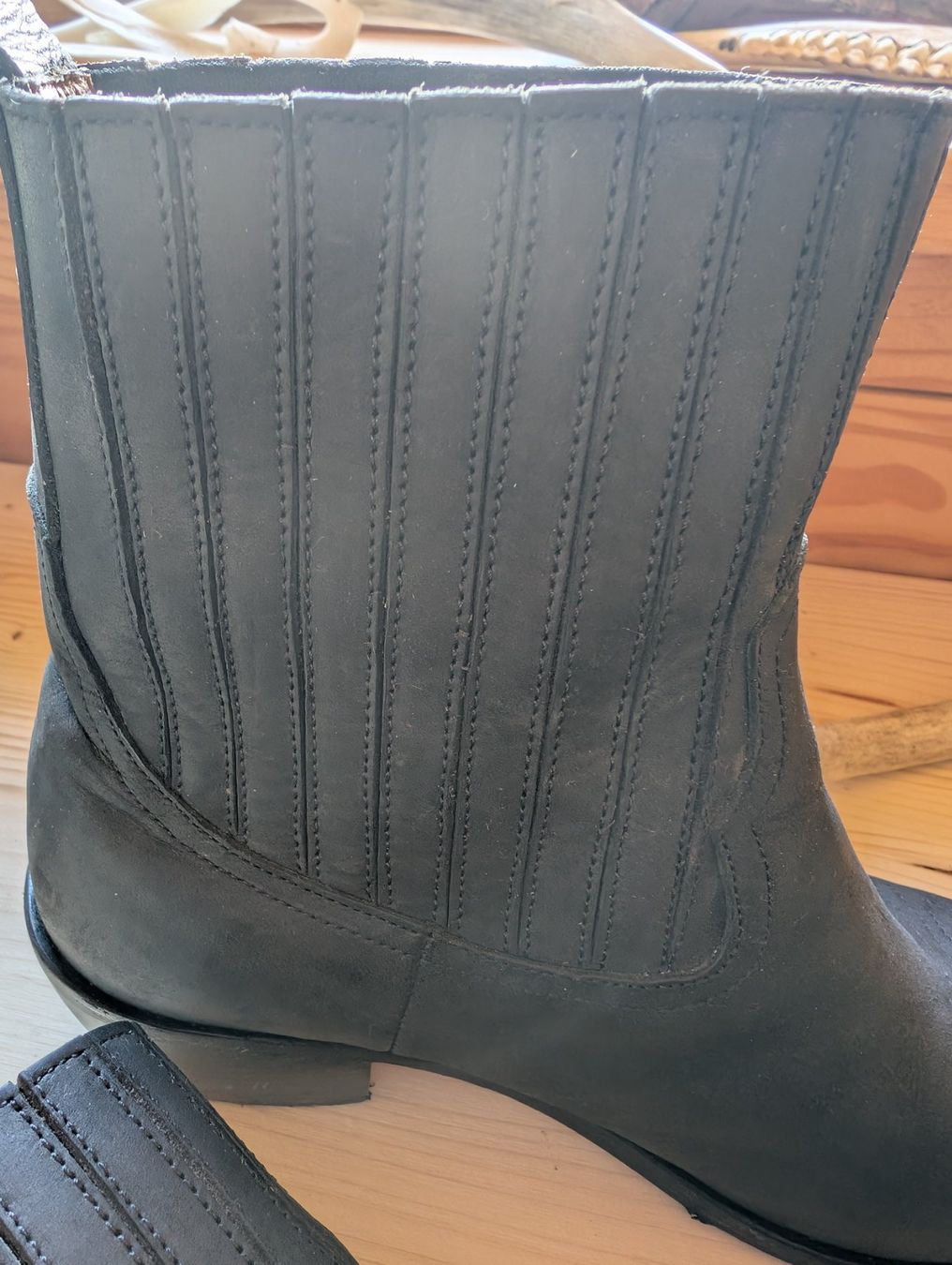 Scarpe da donna: Schwarze Leder Westernstiefeletten, Gr. 40 – Usato da Dussnang venduto da khulamahula 2