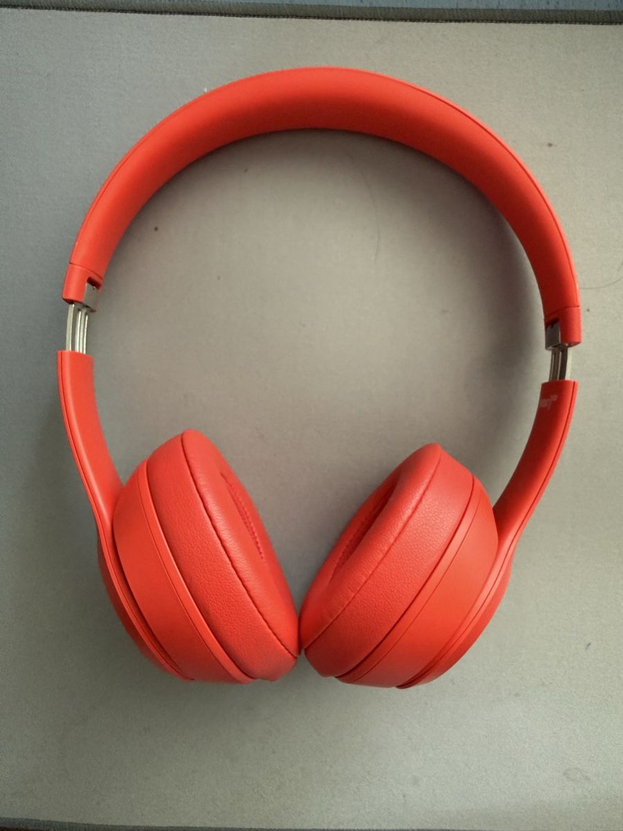 Beats Kopfhörer: Écouteurs Bluetooth Beats Solo 3 – Gebraucht aus Lutry von annawait