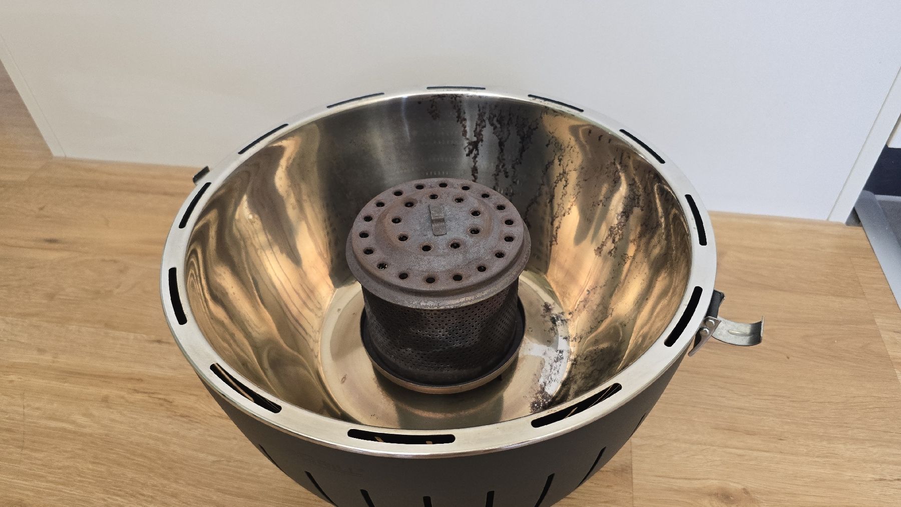 Grills: Lotus Grill mit Deckel und Platte – Gebraucht aus Kriens von Lucie_98 4