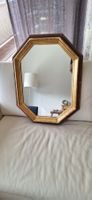 Edler Vintage Wandspiegel achteckig (67x52 cm) – Gold/Holz