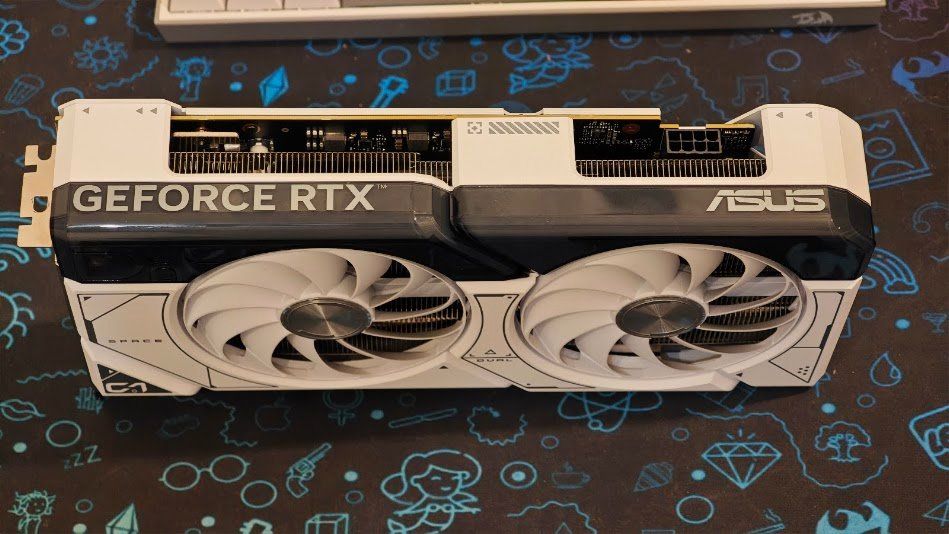 Asus Schede grafiche: ASUS Dual RTX 4070 White – Usato da Grenchen venduto da ale_bbm5